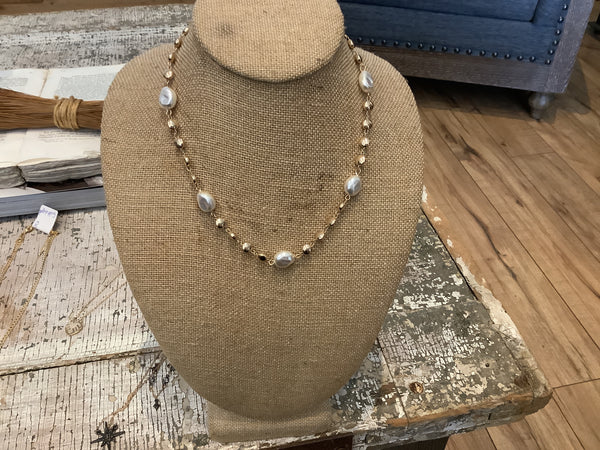 NN85589-001 Pearl and Gold Beaded Necklace